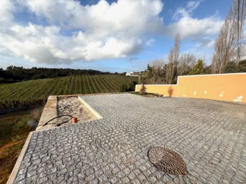Moradia T3 com piscina e terreno - a 7 minutos de carro de Caldas da Rainha