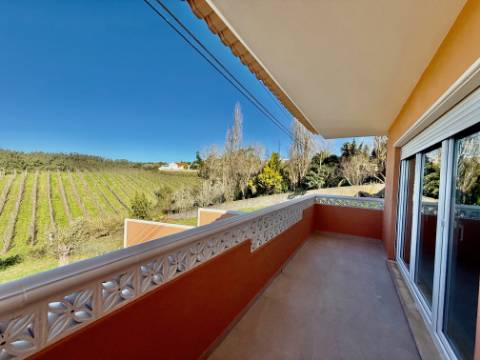 Moradia T3 com piscina e terreno - a 7 minutos de carro de Caldas da Rainha