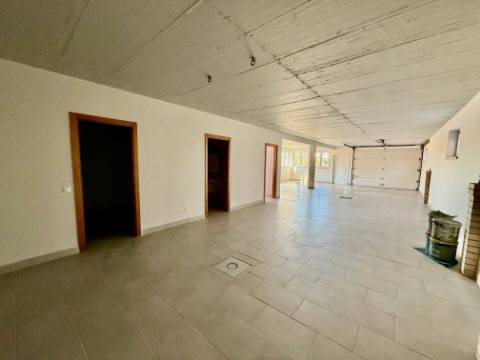 Moradia T3 com piscina e terreno - a 7 minutos de carro de Caldas da Rainha