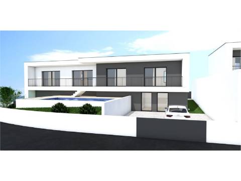 
Moradia V5 com garagem e piscina - entre as praias de São Martinho do Porto e Salgado