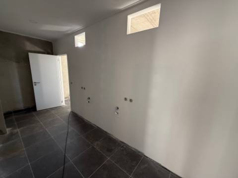 
Moradia V5 com garagem e piscina - entre as praias de São Martinho do Porto e Salgado