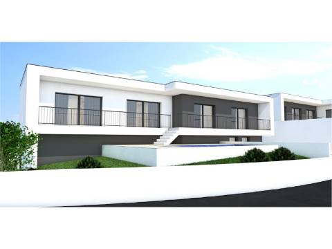 
Moradia V5 com garagem e piscina - entre as praias de São Martinho do Porto e Salgado