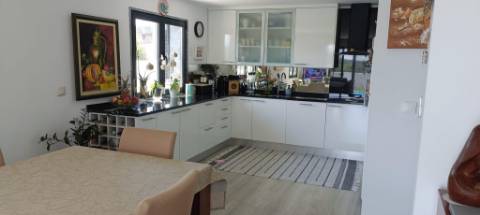 Quintinha com moradia, piscina, anexos e terreno - Alcoentre