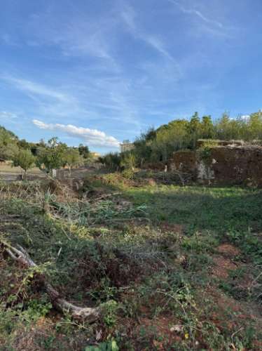 Terreno com ruína - local sossegado e vistas fantásticas