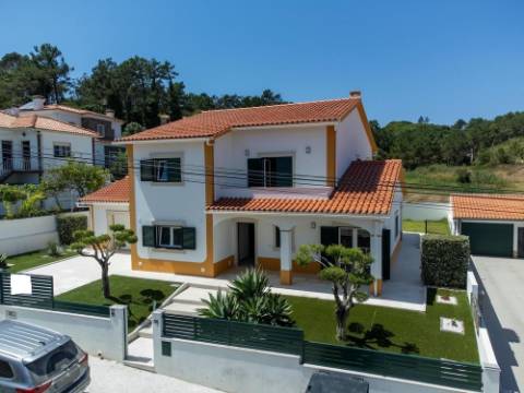 Moradia T4 com garagem e jardim - Salir do Porto, Costa da Prata
