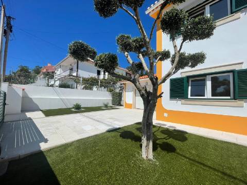 Moradia T4 com garagem e jardim - Salir do Porto, Costa da Prata