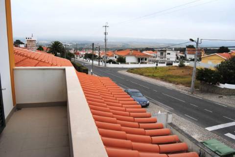 Moradia T4 com garagem e jardim - Salir do Porto, Costa da Prata