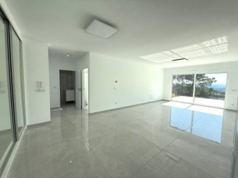 Moradia nova T3 com terreno junto do mar - Serra do Bouro, Caldas da Rainha