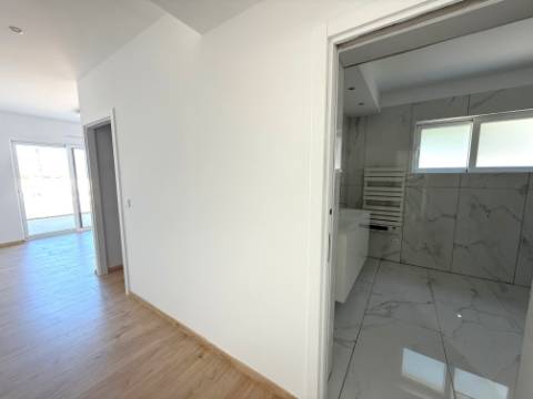 Moradia nova T3 com terreno junto do mar - Serra do Bouro, Caldas da Rainha