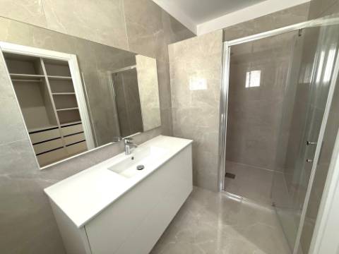 Moradia nova T3 com terreno junto do mar - Serra do Bouro, Caldas da Rainha