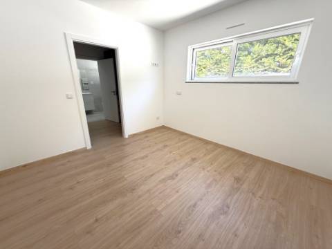 Moradia nova T3 com terreno junto do mar - Serra do Bouro, Caldas da Rainha