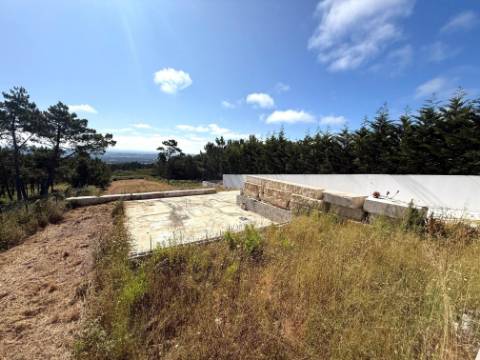 Moradia nova T3 com terreno junto do mar - Serra do Bouro, Caldas da Rainha