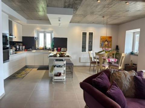 Moradia T3 com Piscina e Vista Panorâmica sobre a Serra do Bouro