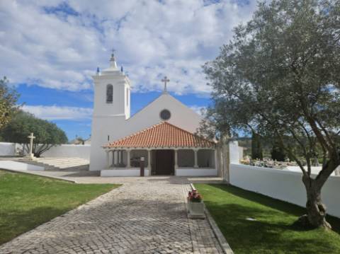 MORADIA DE 2 QUARTOS NA HISTORICA ALDEIA DA AMOREIRA