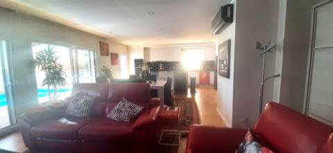 MORADIA DE LUXO T4 COM PISCINA AQUECIDA PERTO DE CALDAS DA RAINHA