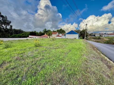 Terreno para construção - a 15 minutos da praia de São Martinho do Porto