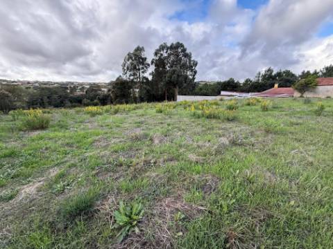 Terreno para construção - a 15 minutos da praia de São Martinho do Porto
