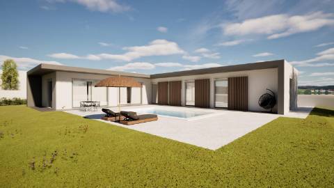 Moradia T3 térrea com piscina - entre a Foz do Arelho e Caldas da Rainha
