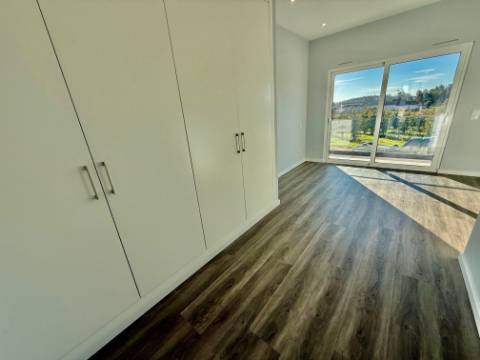 Moradia T4+1 com piscina coberta - Alfeizerão, Alcobaça - Costa da Prata