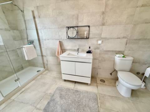 Moradia moderna T4 com piscina - a 10 minutos da praia de São Martinho do Porto