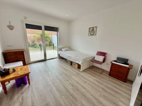 Moradia moderna T4 com piscina - a 10 minutos da praia de São Martinho do Porto