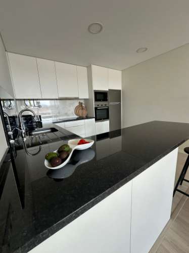 APARTAMENTO T2 COM PISCINA NA COBERTURA EM S. MARTINHO DO PORTO