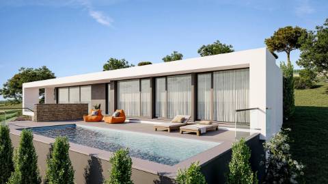 Moradia T3 com piscina e terreno - a 6/7 minutos da cidade de Caldas da Rainha