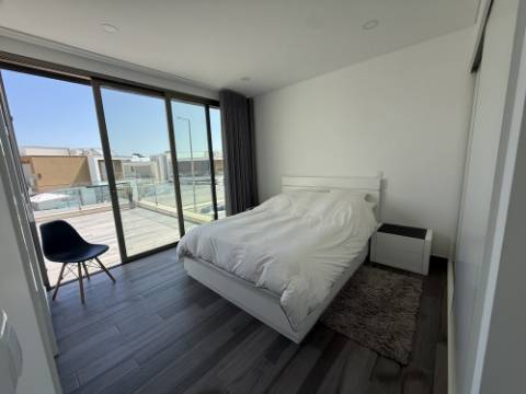 
MORADIA DE LUXO COM PISCINA EM SALIR DO PORTO
