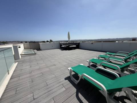 
MORADIA DE LUXO COM PISCINA EM SALIR DO PORTO
