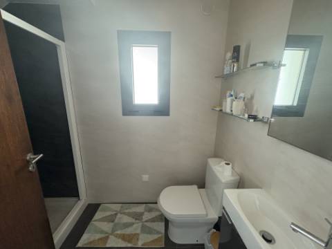 MORADIA EXCLUSIVA COM PISCINA - A POUCOS PASSOS DA PRAIA DE SALIR DO PORTO