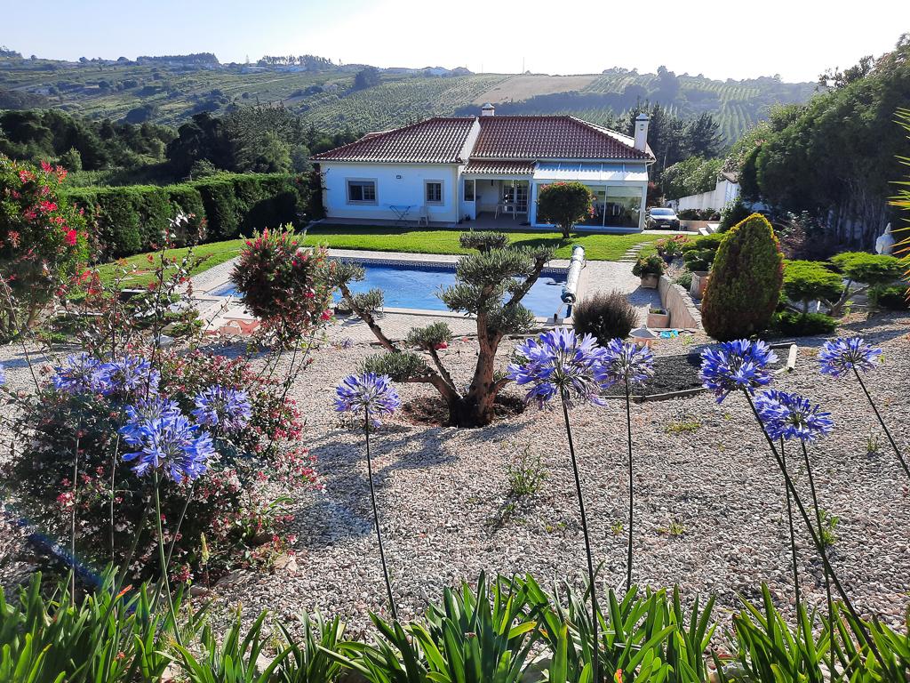 MORADIA T3+1 COM PISCINA E TOTAL PRIVACIDADE - PERTO DE ÓBIDOS E CALDAS DA RAINHA