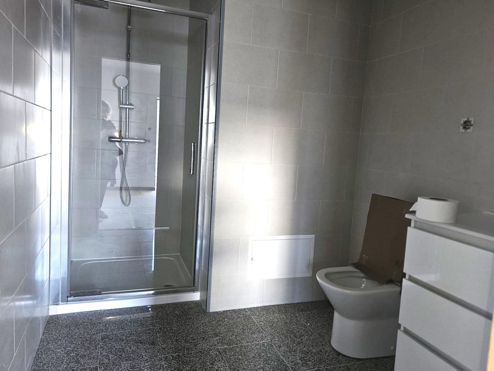 MORADIA TÉRREA COM 2 QUARTOS EM ALFEIZERÃO