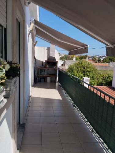 EXCELENTE APARTAMENTO T3 COM GARAGEM PARA 2 CARROS - MARTINGANÇA