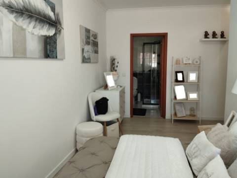 EXCELENTE APARTAMENTO T3 COM GARAGEM PARA 2 CARROS - MARTINGANÇA