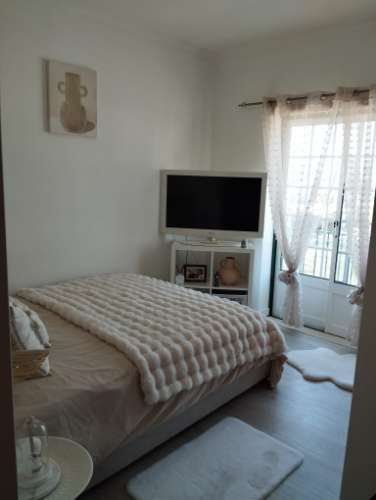 EXCELENTE APARTAMENTO T3 COM GARAGEM PARA 2 CARROS - MARTINGANÇA