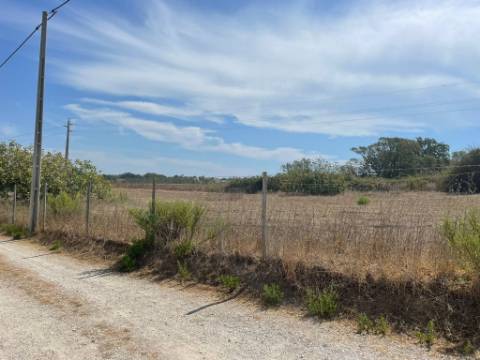 Terreno rústico, em Sesimbra com 3750 m2