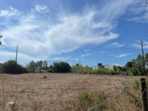 Terreno rústico, em Sesimbra com 3750 m2