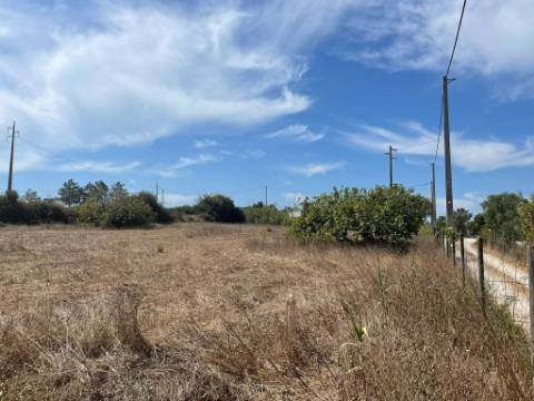 Terreno rústico, em Sesimbra com 3750 m2