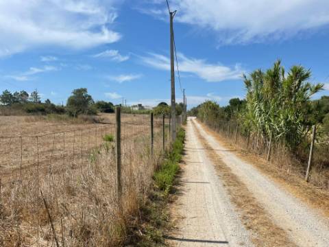 Terreno rústico, em Sesimbra com 3750 m2