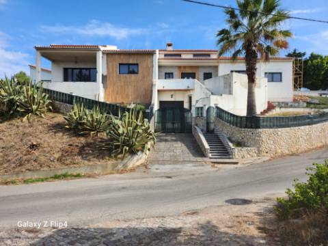 Luxuosa Moradia em Palmela