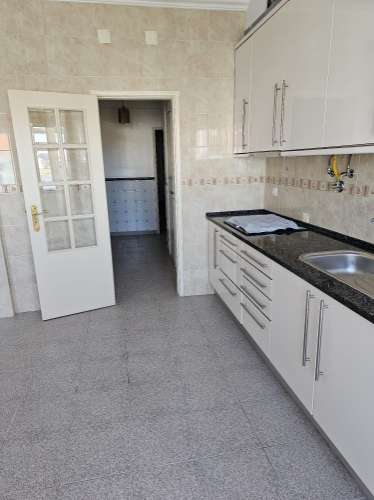 Espaçoso T3 em Almada