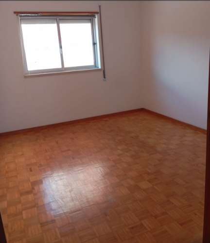 Apartamento T3, em Monte de Caparica ,Almada, na Praça Mario Dionisio