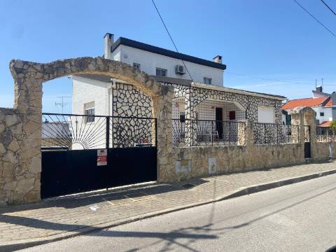 Imóvel de Excelência em Fernão Ferro