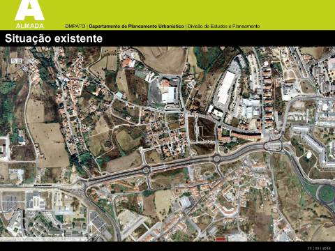 Quinta em Monte de Caparica,Almada, com lote de 23 497 m² ,perto de Universidade.