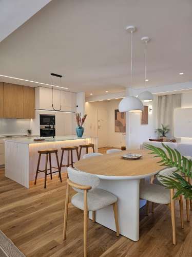 T3 remodelado no coração de Cascais,com garagem e arrecadação