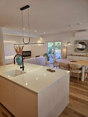 T3 remodelado no coração de Cascais,com garagem e arrecadação