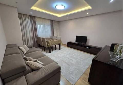 Apartamento T2 em Cascais
* Zona Fontainhas