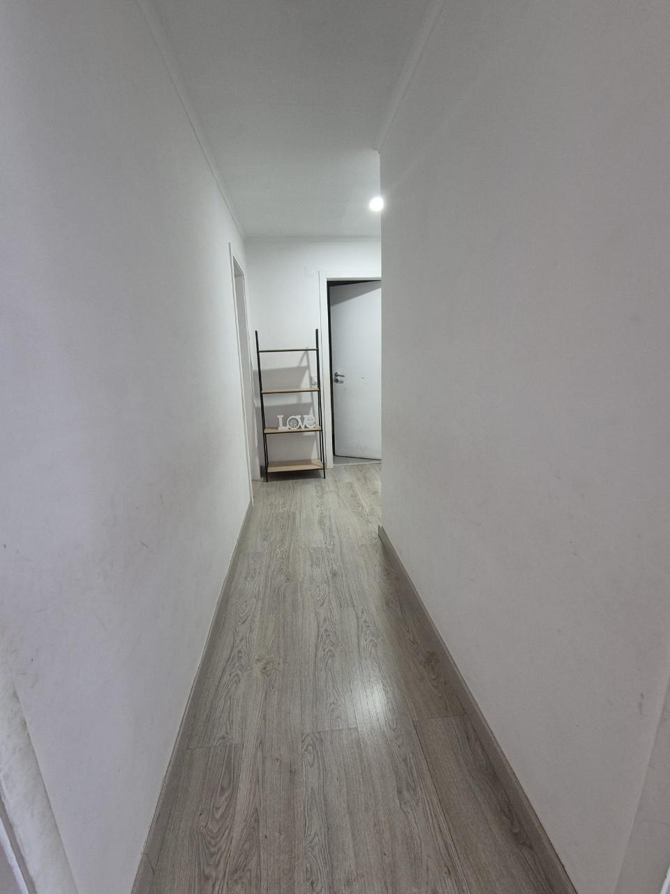 Apartamento T3 para Arrendar em Feijo, Almada