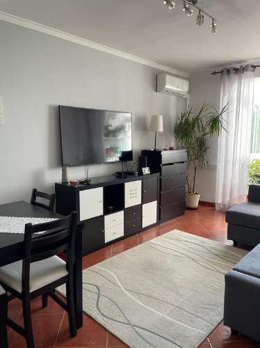 Apartamento T2 com 72 m² no Laranjeiro ,Almada
