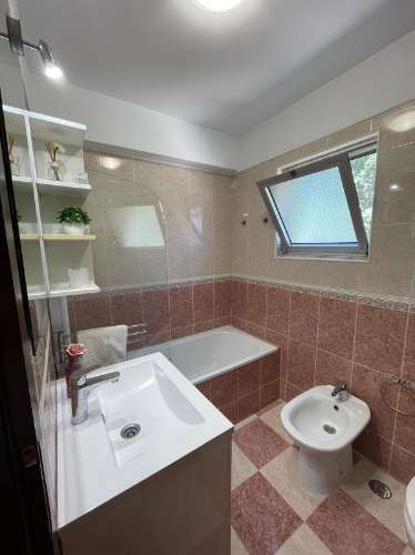 Apartamento T2 com 72 m² no Laranjeiro ,Almada
